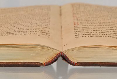 Écrire son premier roman au lycée ou à l’université : les erreurs à éviter